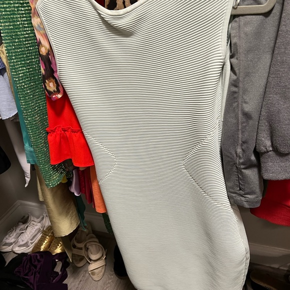 Mini bodycon dress - Picture 2 of 3